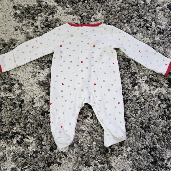 Carters Newborn Valentines Day Onesie ♥️ - Picture 5 of 5